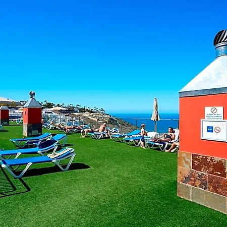 アパートホテル Balcon Del Mar 4*