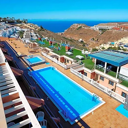 アパートホテル Balcon Del Mar