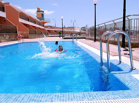 アパートホテル Balcon Del Mar 4*